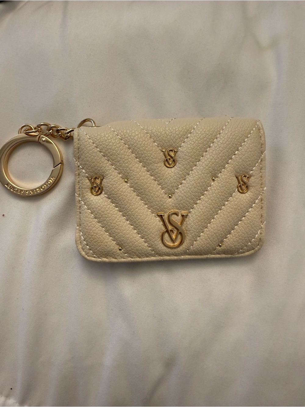 Victoria's Secret Cream Quilted Card Holder Key Ring with Gold Hardware
